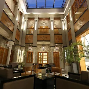 ריאד Riad L'etoile D'orient